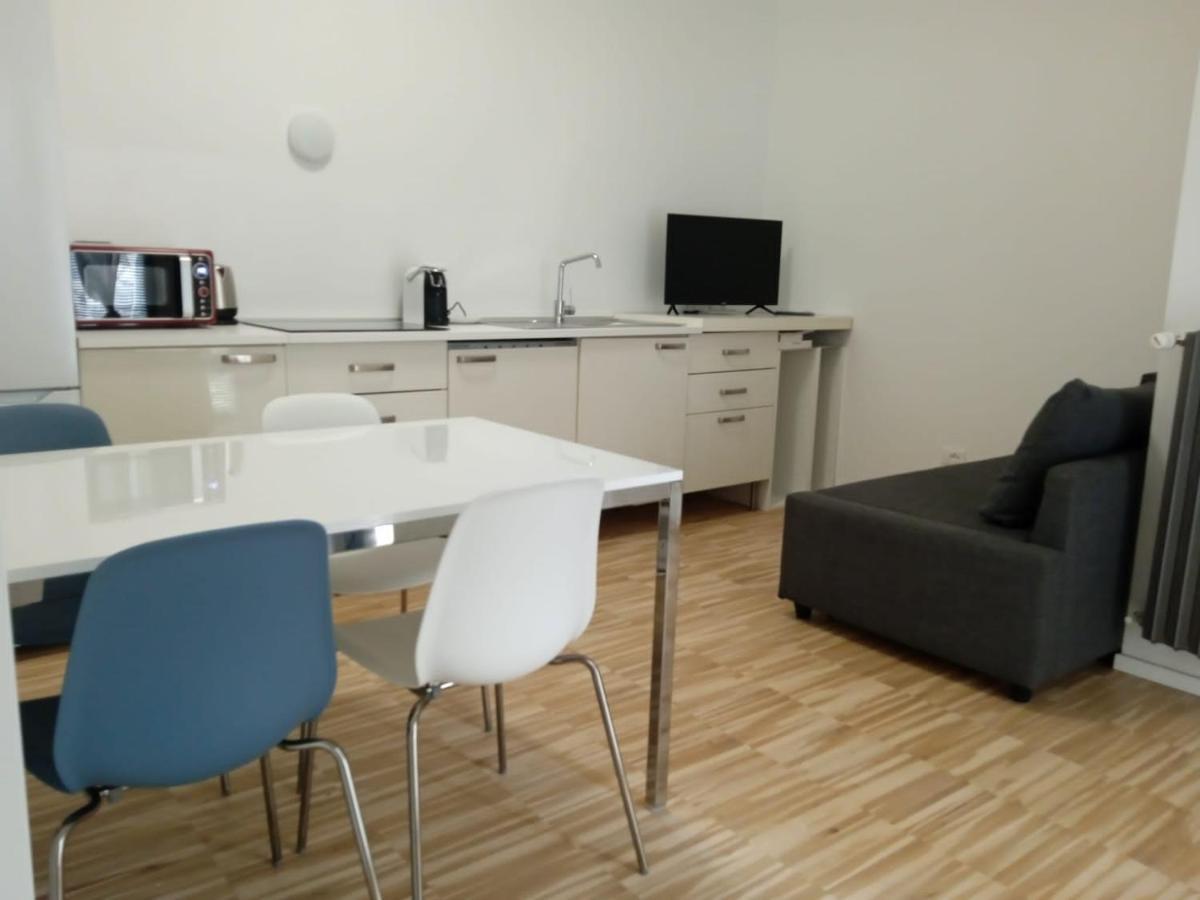 Apartment Via D'Apulia 11 ミラノ エクステリア 写真