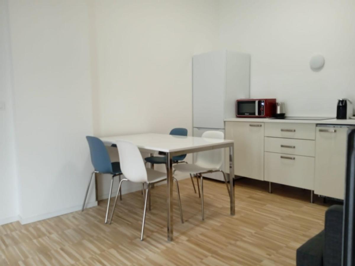 Apartment Via D'Apulia 11 ミラノ エクステリア 写真